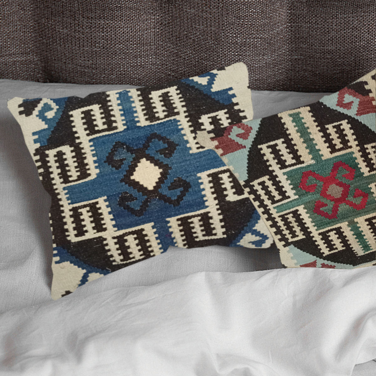 kilim-handwoven-corduroy-cushion-cover